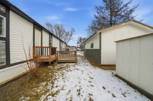 18 Parkland Acres, Lacombe, AB 