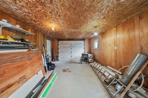 18 Parkland Acres, Lacombe, AB 