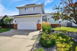 22 Denovan Crescent  Red Deer, AB T2R 1W2