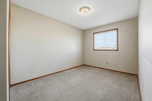 24D-32 Daines Avenue, Red Deer, AB - Indoor Photo Showing Other Room