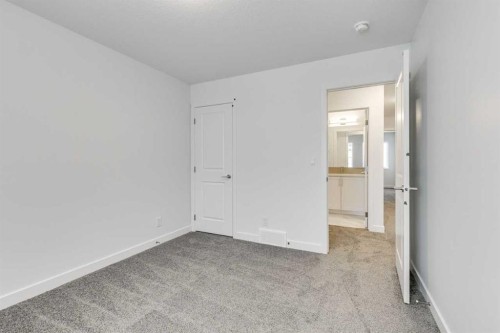 1123 Fowler Road Sw, Airdrie, AB - Indoor Photo Showing Other Room