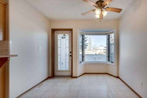 16 Lawrence Crescent, Red Deer, AB - Indoor Photo Showing Other Room