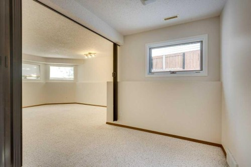 16 Lawrence Crescent, Red Deer, AB - Indoor Photo Showing Other Room