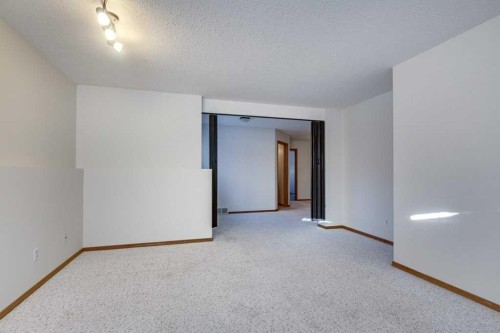 16 Lawrence Crescent, Red Deer, AB - Indoor Photo Showing Other Room