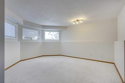 16 Lawrence Crescent, Red Deer, AB - Indoor Photo Showing Other Room