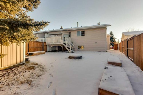 16 Lawrence Crescent, Red Deer, AB - Outdoor With Exterior