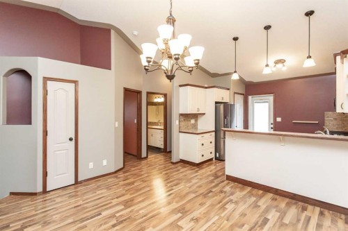 12 Irving Crescent, Red Deer, AB - Indoor Photo Showing Kitchen