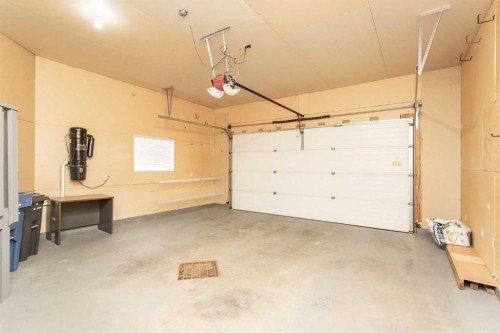 12 Irving Crescent, Red Deer, AB - Indoor Photo Showing Garage