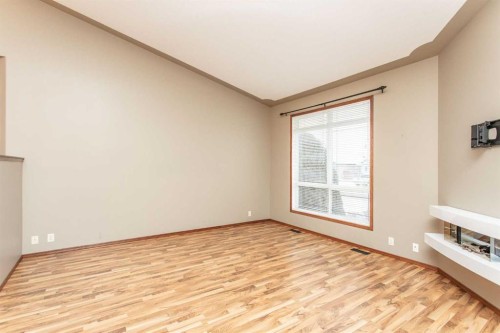 12 Irving Crescent, Red Deer, AB - Indoor Photo Showing Other Room