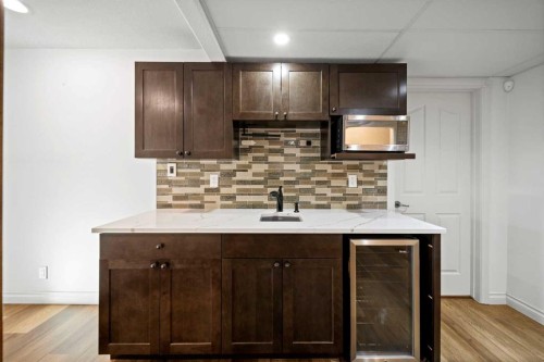 116 Allwright Close, Red Deer, AB - Indoor Photo Showing Kitchen