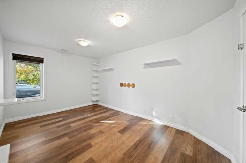 116 Allwright Close, Red Deer, AB - Indoor Photo Showing Other Room