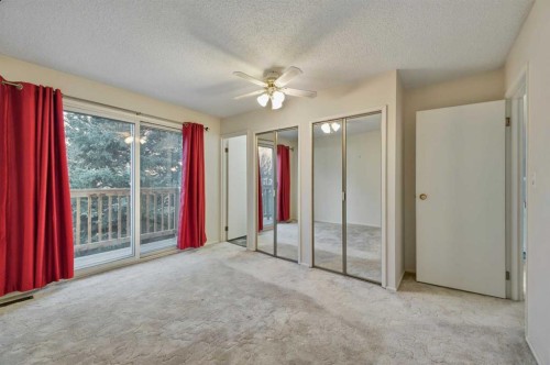 6121 Hamilton Drive, Red Deer, AB - Indoor Photo Showing Other Room