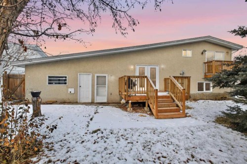 6121 Hamilton Drive, Red Deer, AB - Outdoor With Deck Patio Veranda