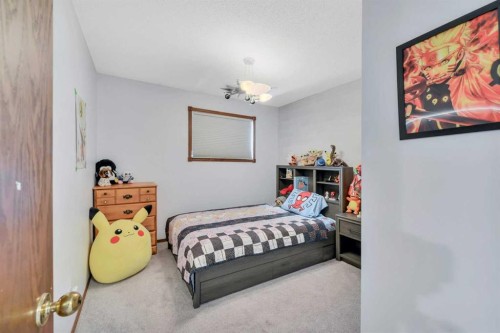 68 Roland Street, Red Deer, AB - Indoor Photo Showing Bedroom
