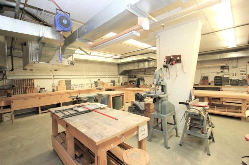 203-4512 52 Avenue, Red Deer, AB - Indoor