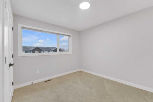 119 Crestview Boulevard, Sylvan Lake, AB - Indoor Photo Showing Other Room