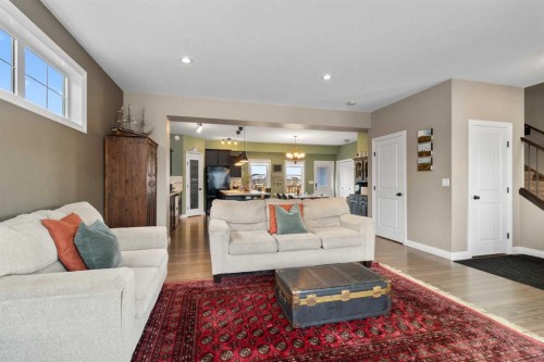 110 Truant Crescent, Red Deer, AB - Indoor Photo Showing Living Room