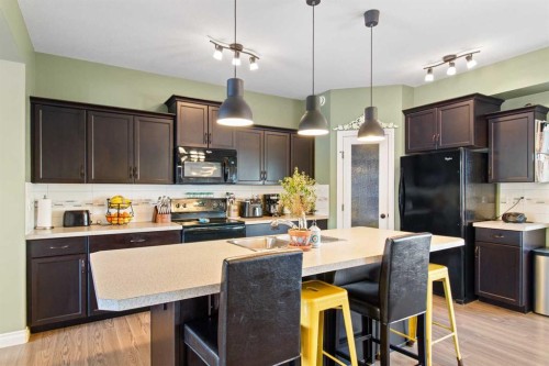 110 Truant Crescent, Red Deer, AB - Indoor Photo Showing Kitchen With Upgraded Kitchen