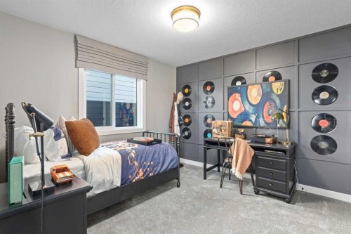 72 Creekstone Grove Sw, Calgary, AB - Indoor Photo Showing Bedroom