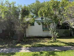 133 10 Avenue NE Calgary, AB T2E 0W8