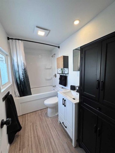 6834 59 Avenue #712, Red Deer, AB 