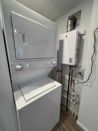 6834 59 Avenue #712, Red Deer, AB 