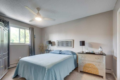 13-7 Stanton Street, Red Deer, AB - Indoor Photo Showing Bedroom
