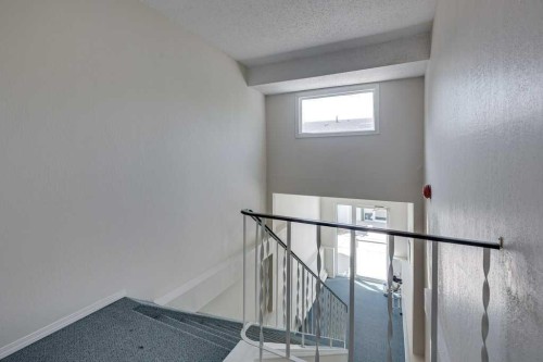 13-7 Stanton Street, Red Deer, AB - Indoor Photo Showing Other Room