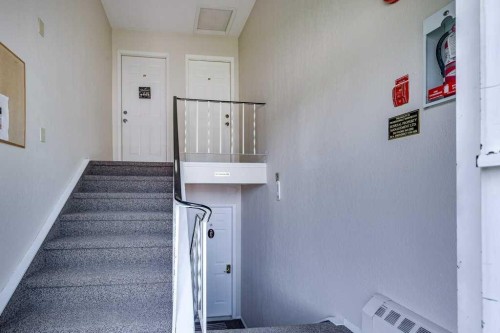 13-7 Stanton Street, Red Deer, AB - Indoor Photo Showing Other Room