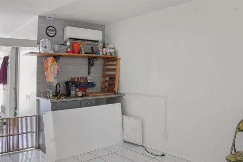 5205 50 Street, Viking, AB 