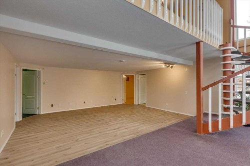 33542 Range Road 50, Rural Mountain View County, AB - Indoor Photo Showing Other Room