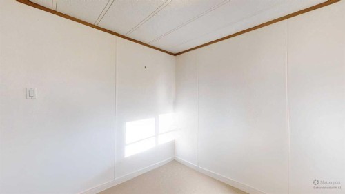 6007 Spruce Drive, Stettler, AB - Indoor Photo Showing Other Room