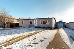 6007 Spruce Drive  Stettler, AB T4K 1G5
