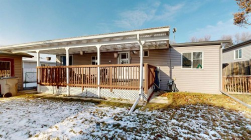 6007 Spruce Drive, Stettler, AB - Outdoor With Deck Patio Veranda