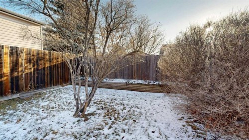 6007 Spruce Drive, Stettler, AB - Outdoor