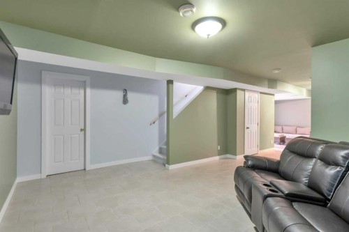 336 5 Avenue South, Big Valley, AB - Indoor