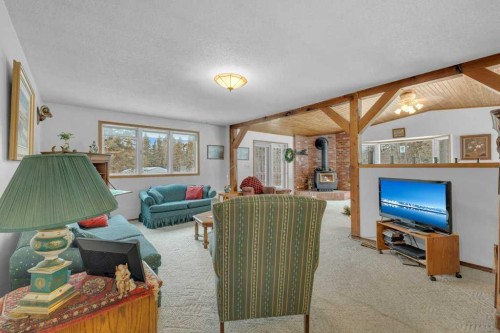 425016 Range Road 250, Rural Ponoka County, AB 