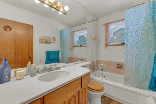 425016 Range Road 250, Rural Ponoka County, AB 