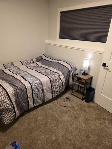 505 Peever, Acme, AB - Indoor Photo Showing Bedroom