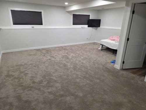 505 Peever, Acme, AB - Indoor