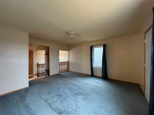 4829 46 Street, Ponoka, AB - Indoor Photo Showing Other Room