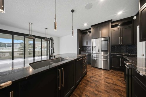 26 Van Horn Close, Red Deer, AB - Indoor Photo Showing Kitchen With Stainless Steel Kitchen With Double Sink With Upgraded Kitchen