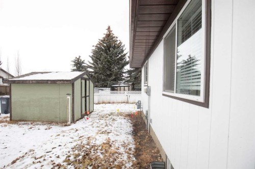 99 Dawson Street, Red Deer, AB - Outdoor With Exterior
