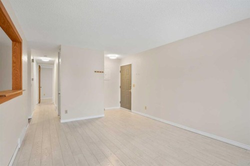 99 Dawson Street, Red Deer, AB - Indoor Photo Showing Other Room