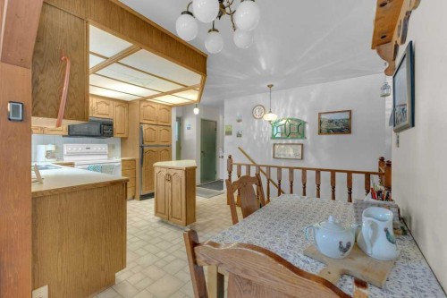 425016 Range Road 250, Rural Ponoka County, AB - Indoor Photo Showing Kitchen