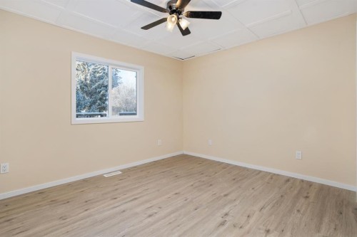 11 1St Avenue North, Hay Lakes, AB - Indoor Photo Showing Other Room