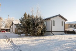 11 1st Avenue NORTH Hay Lakes, AB T0B 1W0
