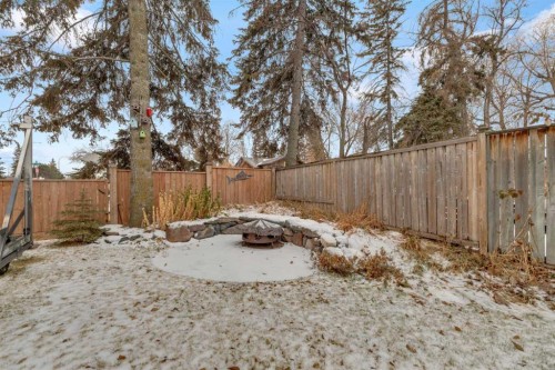 5003 36 Street, Sylvan Lake, AB - Outdoor