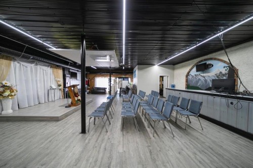 4710 52 Avenue, Camrose, AB 