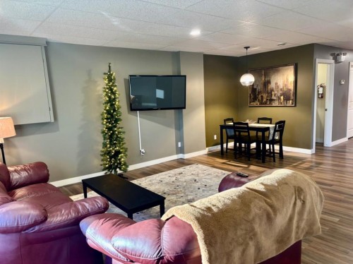 4710 52 Avenue, Camrose, AB 